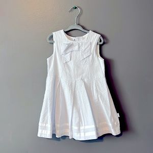 Beautiful fancy spaniel style dress, great for any occasion for a little girl.